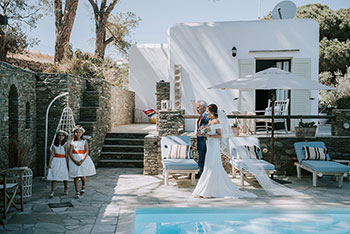 Jour du mariage à Andromeda Sifnos